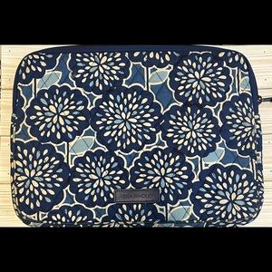 Vera Bradley laptop case 13 1/2 x 10 inches